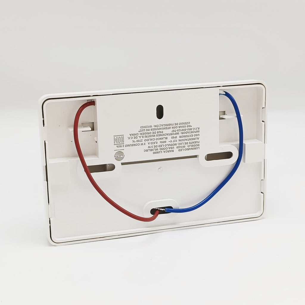 Luz de cortesía blanca rectangular | 3 Watts | Luz Cálida | 2700k