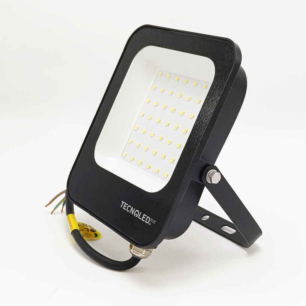 Reflector de LED color negro | 30 Watts | Luz Fría | 6500k