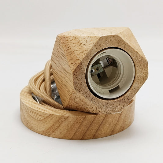 Colgante con socket y canapé de madera