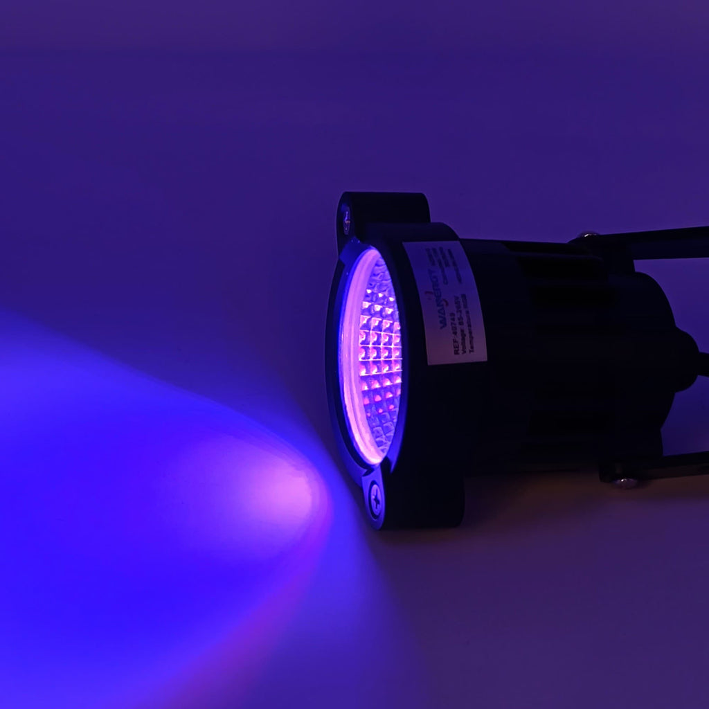 Lámpara de jardín estaca color negro | 15 Watts | Luz RGB